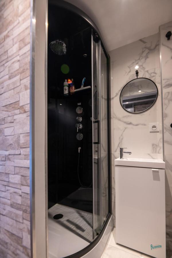 Naturel : Studio Calme Et Agreable Les Bordes Экстерьер фото
